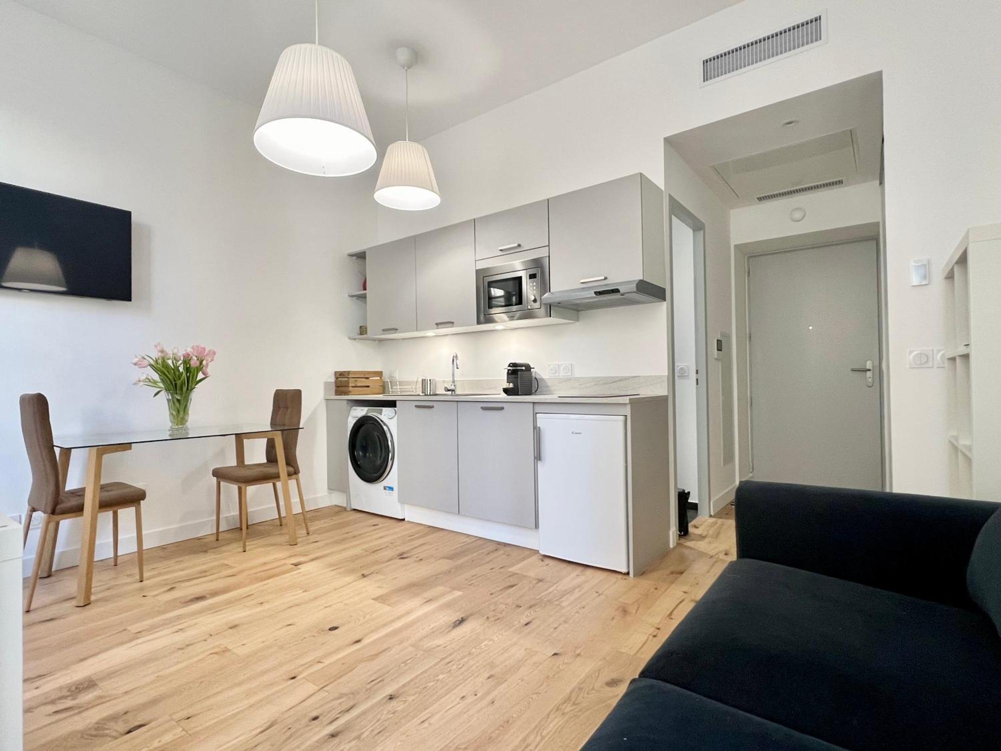 Confortable Central Studio To Discover Nice Exterior photo