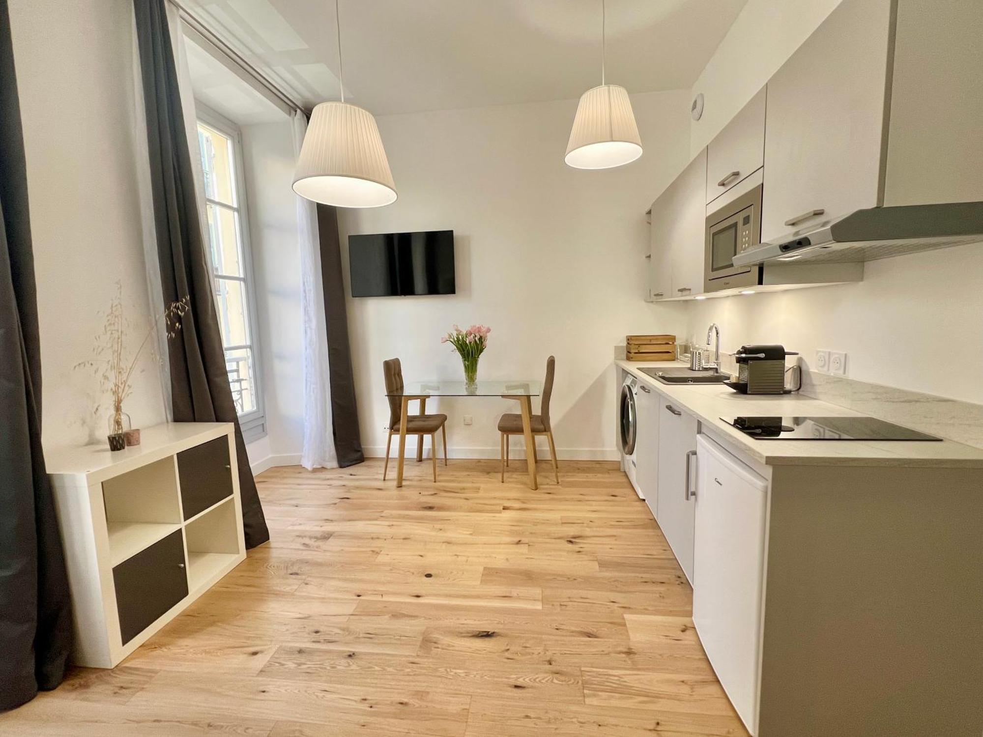 Confortable Central Studio To Discover Nice Exterior photo