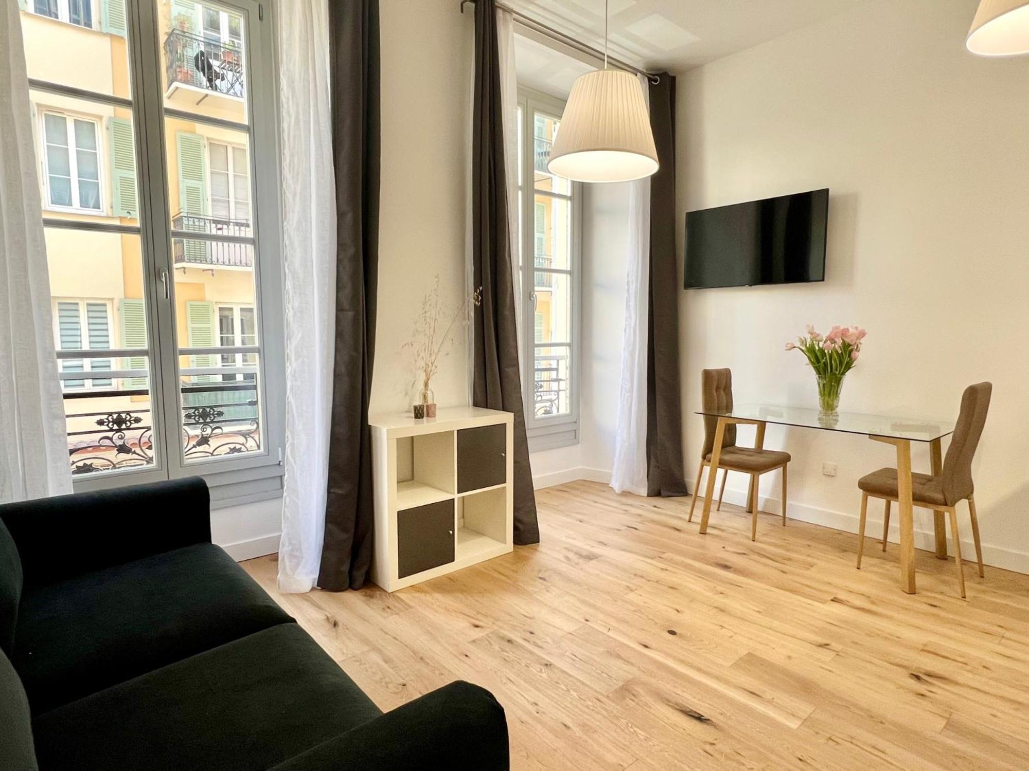 Confortable Central Studio To Discover Nice Exterior photo